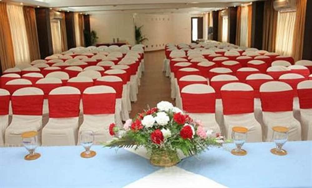 Alor Holiday Resort Calangute Exterior foto